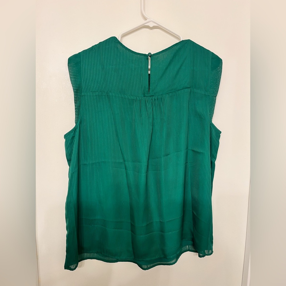 Green Loft Top